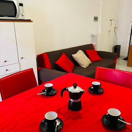 Matthias Central Rooms And Accomodation Bari Extérieur photo