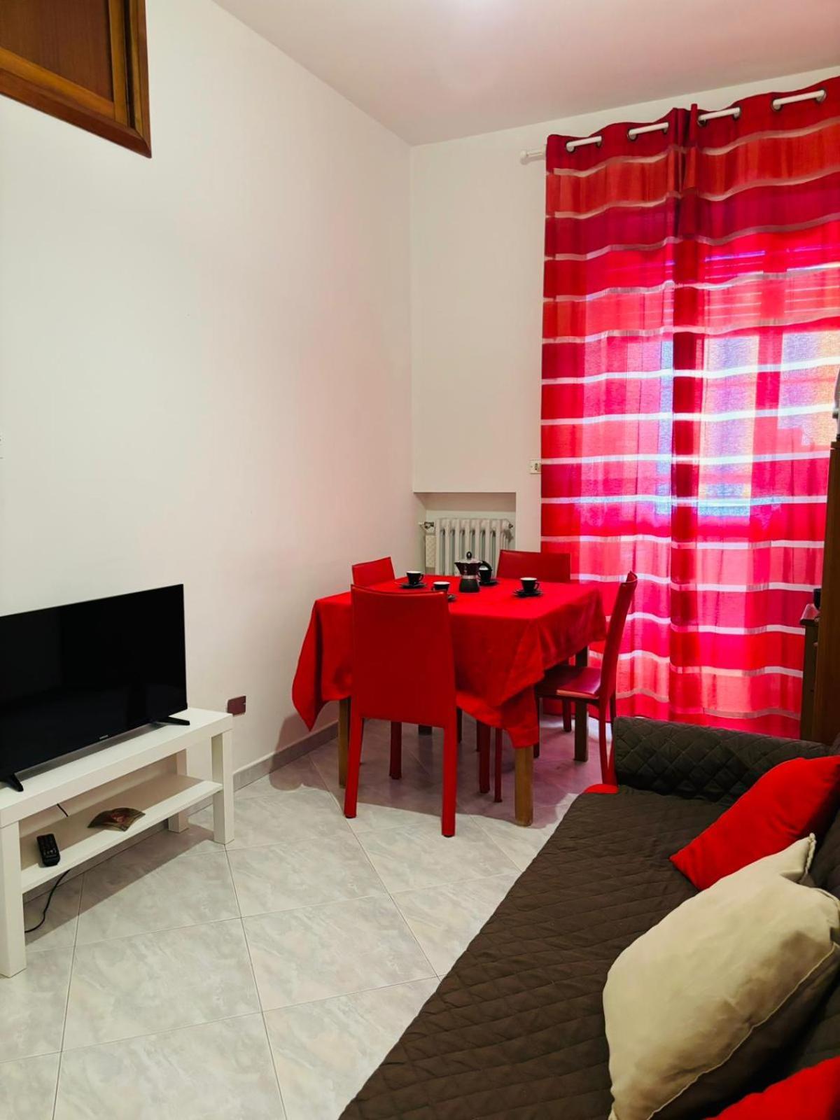 Matthias Central Rooms And Accomodation Bari Extérieur photo